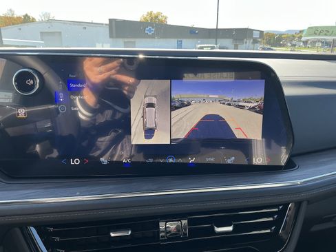 New 2026 Chevrolet Tahoe LT image 26