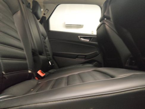 Used 2022 Ford Edge SEL w/ Convenience Package AWD/4WD image 19