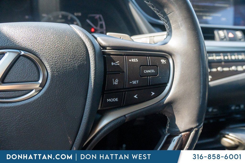 Used 2019 Lexus ES 350 w/ Premium Package FWD image 14