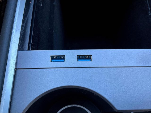 Used 2024 Tesla Model Y Long Range RWD image 18