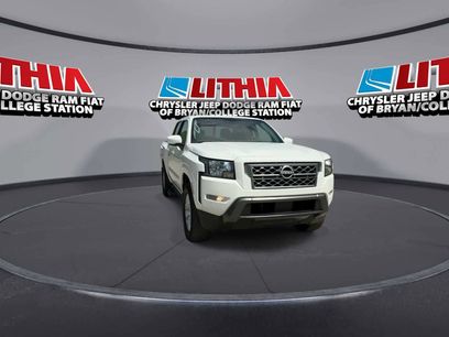Used 2022 Nissan Frontier SV
