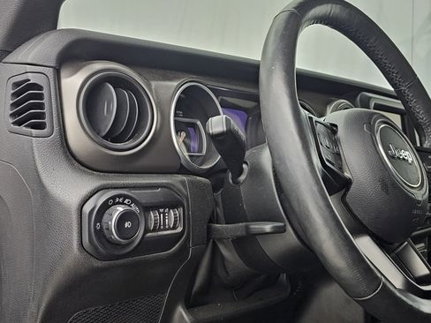 Used 2018 Jeep Wrangler Unlimited Sport S image 8