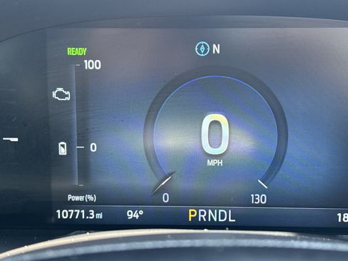 Certified 2025 Ford Maverick XL FWD image 29