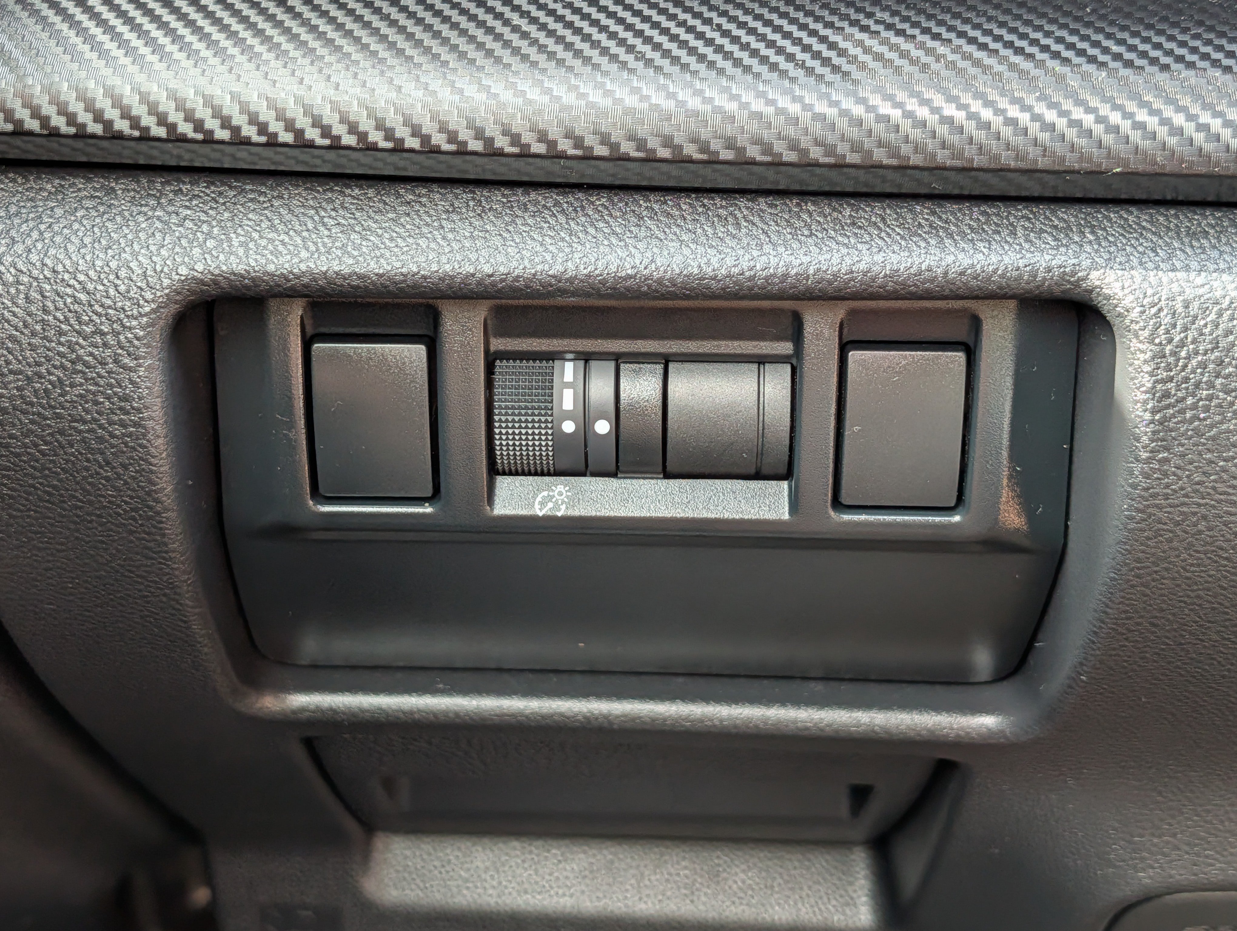 Certified 2025 Subaru Crosstrek 2.5i Premium AWD/4WD image 26