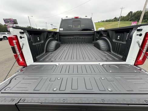 New 2026 Ford F350 Lariat w/ Black Appearance Package image 19