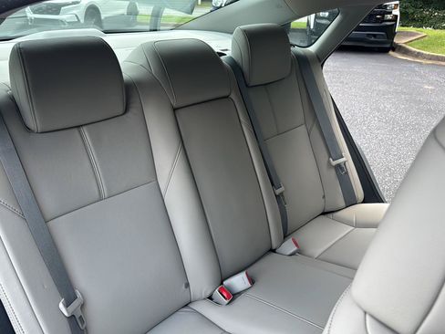 Used 2018 Toyota Avalon XLE FWD image 24
