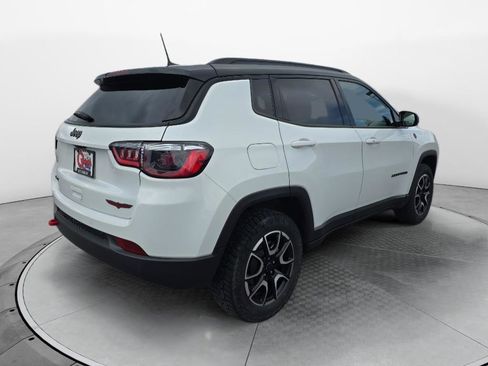 Used 2025 Jeep Compass Trailhawk AWD/4WD image 5