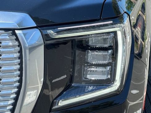 Used 2022 GMC Yukon XL Denali AWD/4WD image 49