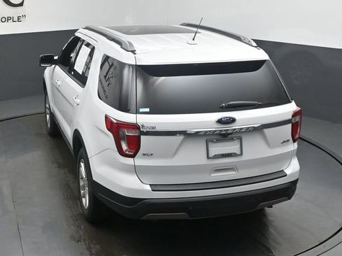 Used 2019 Ford Explorer XLT w/ Equipment Group 202A AWD/4WD image 58