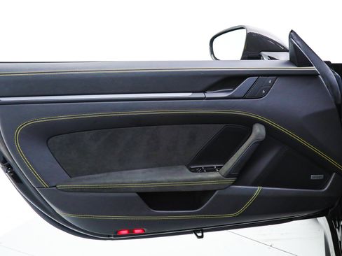 Used 2022 Porsche 911 GT3 image 29