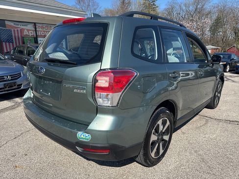 Used 2017 Subaru Forester 2.5i w/ Alloy Wheel Package image 24