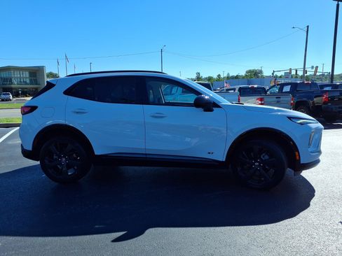 Used 2025 Buick Envision Sport Touring AWD/4WD image 33