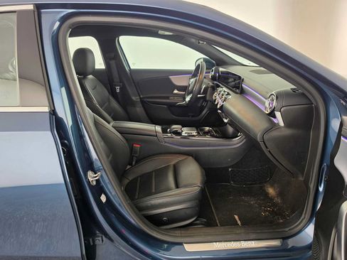 Used 2019 Mercedes-Benz A 220 image 10