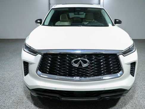 Used 2023 INFINITI QX60 Luxe w/ Vision Package AWD/4WD image 4