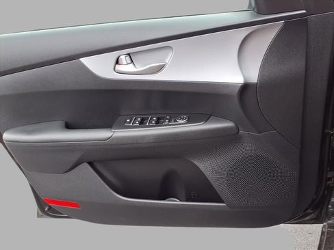 Used 2023 Kia Forte LXS image 16