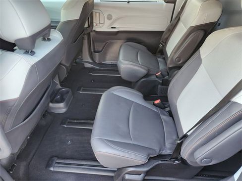 Certified 2023 Toyota Sienna XSE image 20