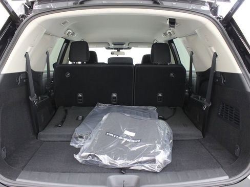 New 2026 Nissan Pathfinder SV FWD image 27