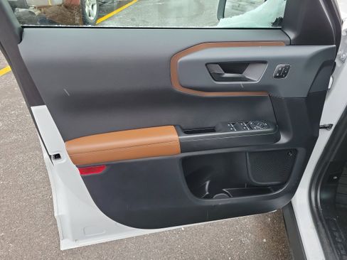 Certified 2023 Ford Bronco Sport Outer Banks w/ Tech Package image 15