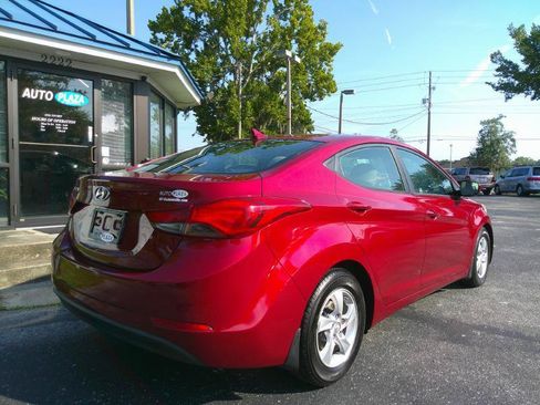 Used 2014 Hyundai Elantra SE FWD image 5