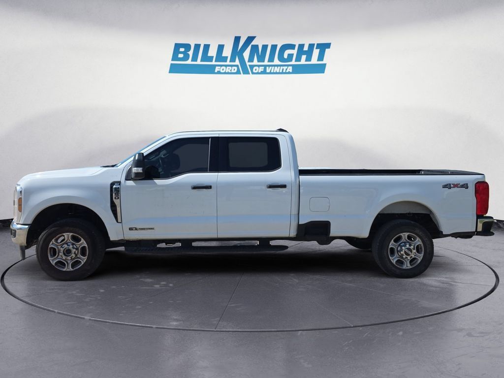 Used 2026 Ford F350 XLT AWD/4WD image 2