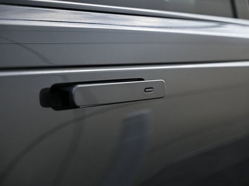 New 2026 Land Rover Range Rover Velar S image 13