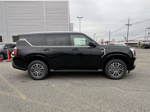 New 2026 Nissan Armada SL w/ Captain's Chari Seat Package image 6