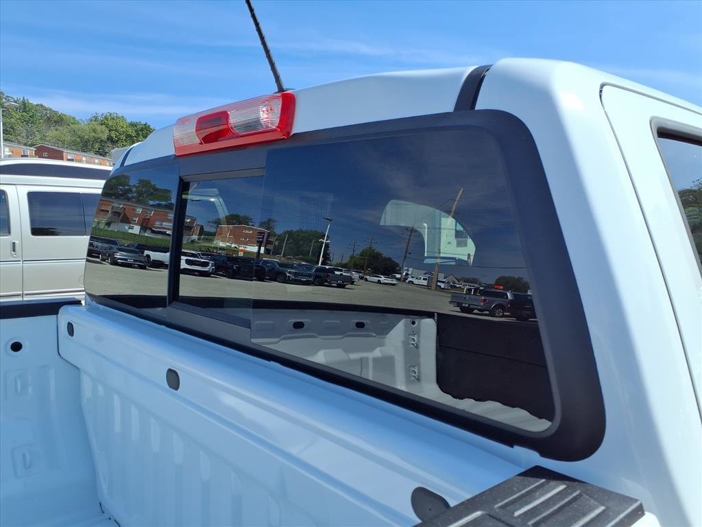 New 2026 GMC Canyon AT4 AWD/4WD image 18
