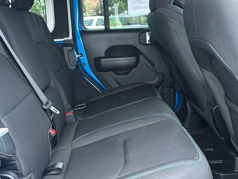 Used 2023 Jeep Wrangler Unlimited Rubicon 4xe w/ Steel Bumper Group image 19