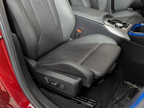 Used 2025 BMW X3 xDrive30i w/ Premium Package image 35