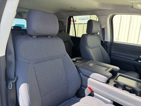 Certified 2025 Ford Expedition Max Active AWD/4WD image 8