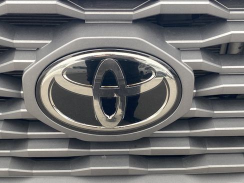 Used 2023 Toyota Tacoma TRD Off-Road image 24