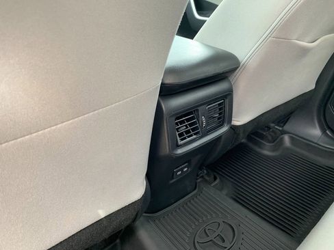 Used 2025 Toyota RAV4 XLE w/ Convenience Package AWD/4WD image 15