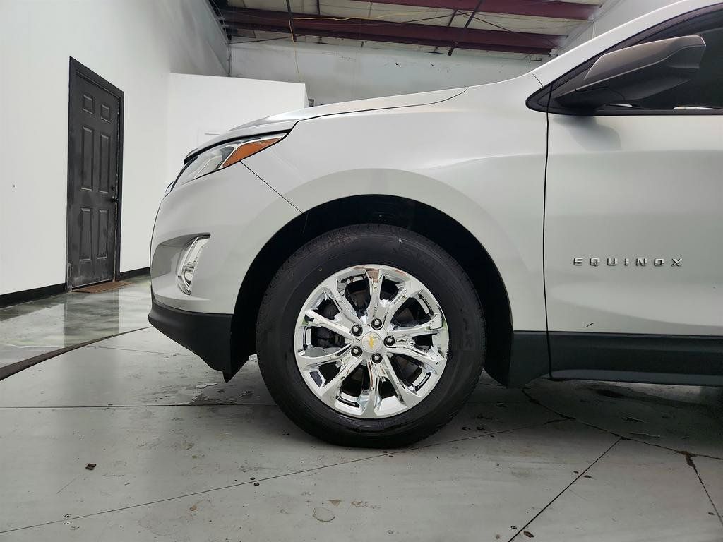 Used 2020 Chevrolet Equinox LS w/ LPO, Floor Liner Package FWD image 28