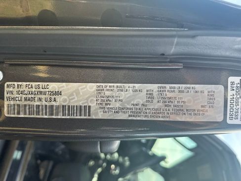 Used 2021 Jeep Wrangler Sport image 32