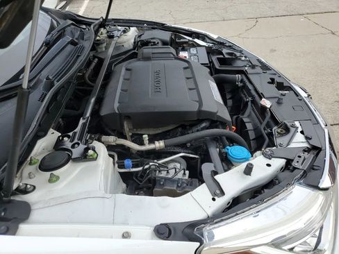 Used 2017 Honda Accord Touring image 43