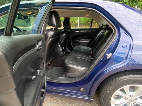 Used 2016 Chrysler 300 Limited RWD image 47
