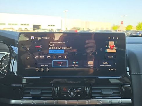 New 2026 Nissan Pathfinder SV image 8