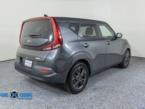 Used 2021 Kia Soul EX FWD image 7