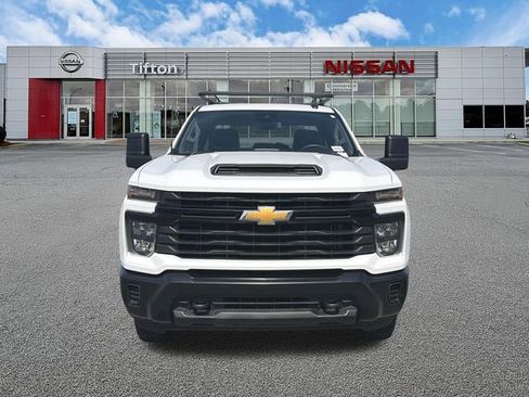 Used 2024 Chevrolet Silverado 2500 W/T RWD image 2