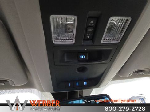Used 2018 RAM 2500 Laramie AWD/4WD image 32