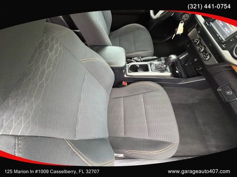 Used 2017 Toyota Tacoma SR5 image 29