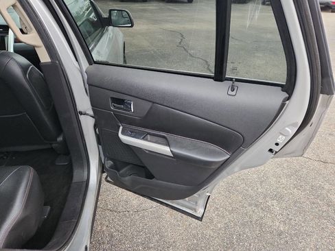 Used 2013 Ford Edge Limited image 18