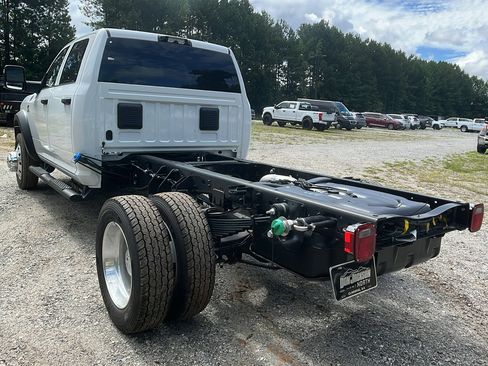 New 2025 RAM 5500 Tradesman w/ Safety Group image 10