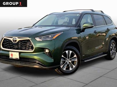 Used 2025 Toyota Highlander XLE