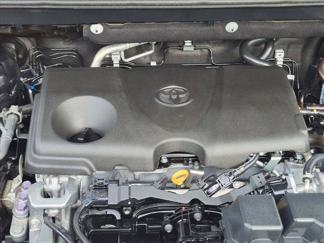 Certified 2025 Toyota RAV4 XLE FWD image 21