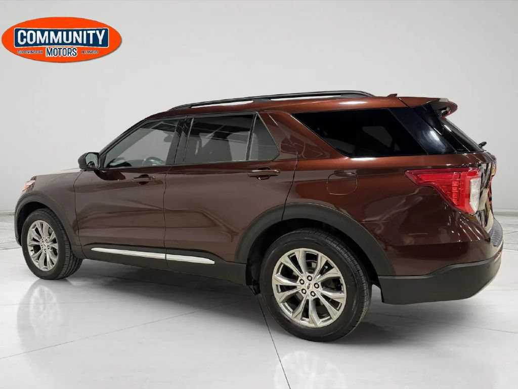 Used 2020 Ford Explorer XLT w/ Equipment Group 202A AWD/4WD image 4