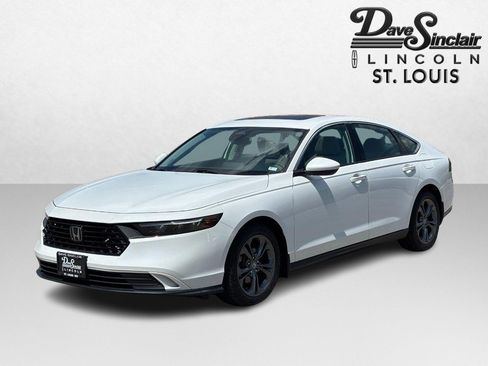 Used 2023 Honda Accord EX image 7