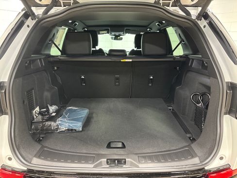 New 2026 Land Rover Discovery Sport Landmark AWD/4WD image 42