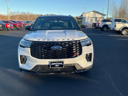 New 2026 Ford Explorer ST image 2