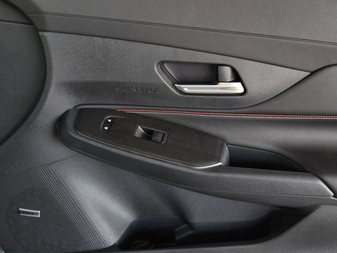 New 2026 Nissan Sentra SR w/ SR Premium Package image 8